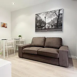 Apartamento Ma22 - Ma22 - Apartment In Sants Communal Terrace España